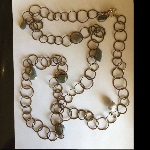 Beautiful necklace - Picture 3 of 8