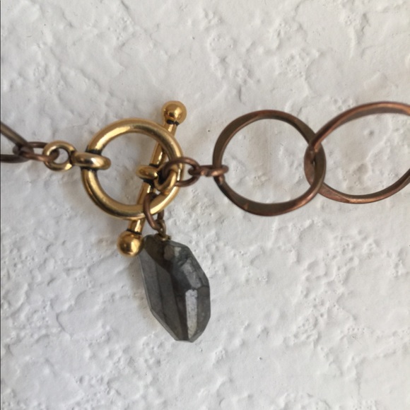 Beautiful necklace - Picture 4 of 8