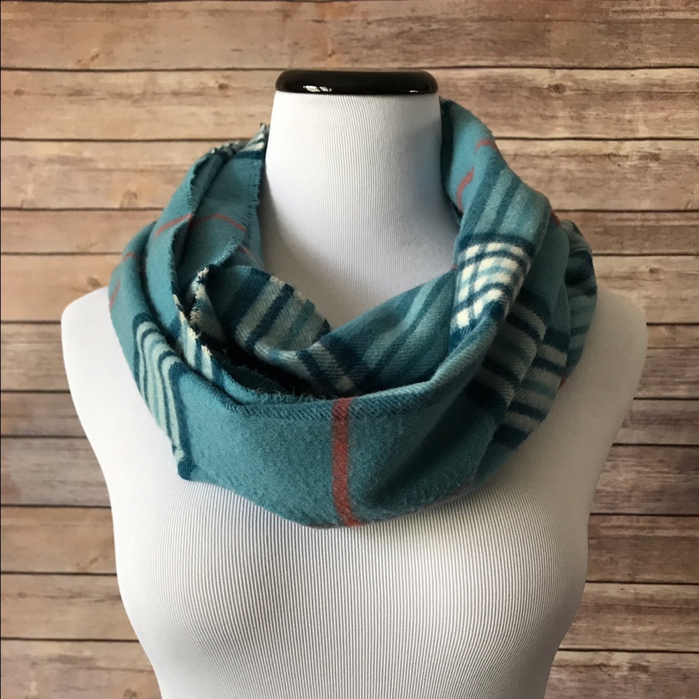 Plaid cashmere scarf