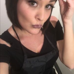 Meet your Posher, Amy