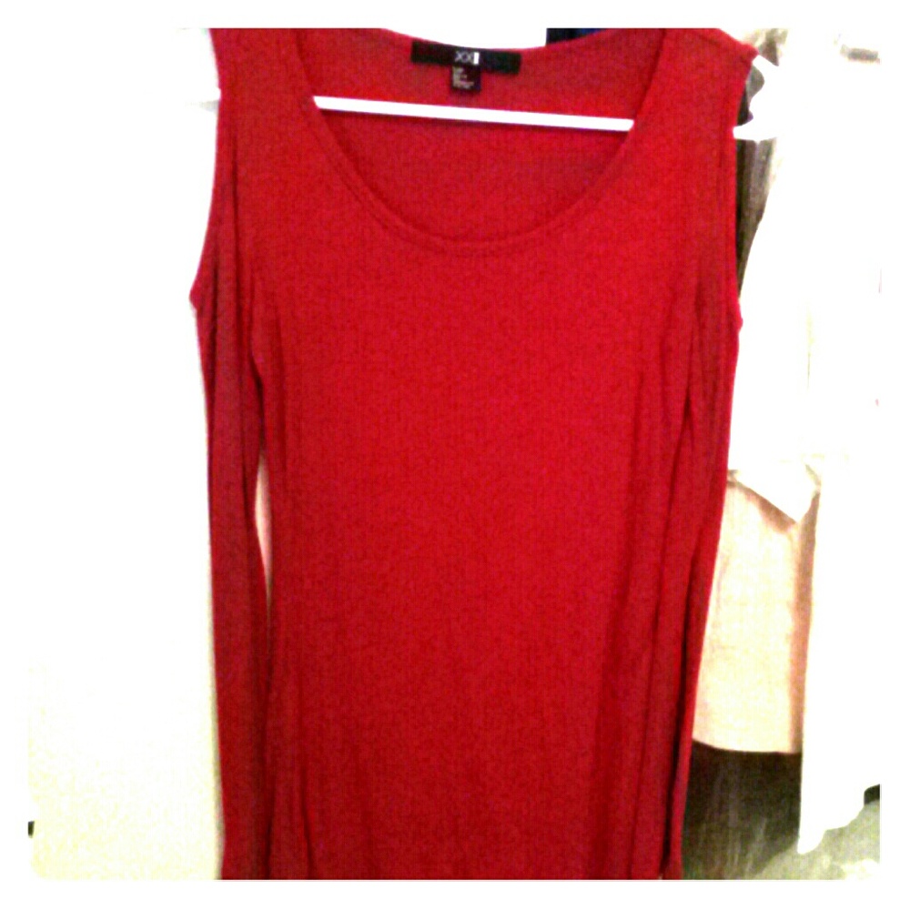 Long sleeve half moon shoulder shirt