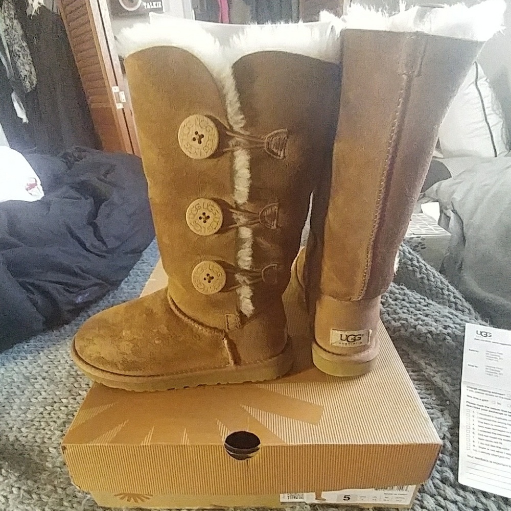 Ugg Triple Bailey button boots. Women size 5