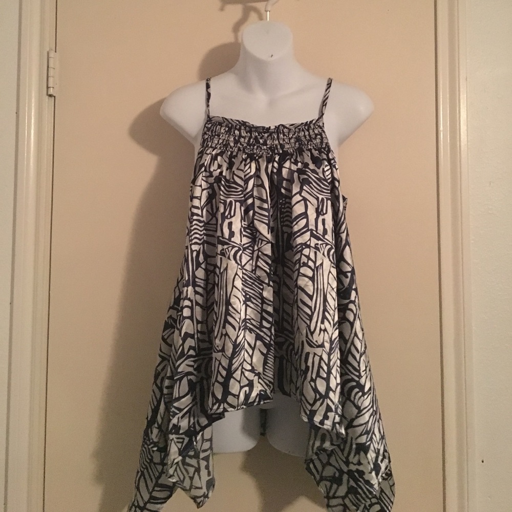 Women's Juniors spaghetti strap flowy top