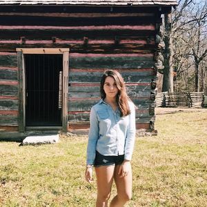 Meet your Posher, Lorena