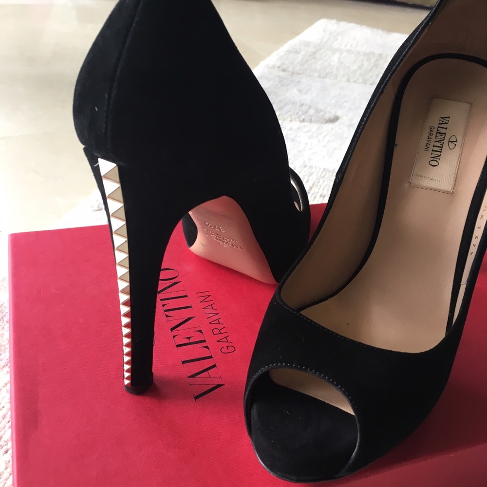 Valentino rockstud peep toe heels