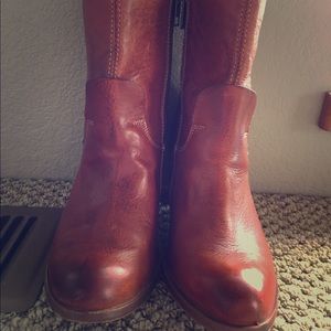 Dolce Vita ankle boots