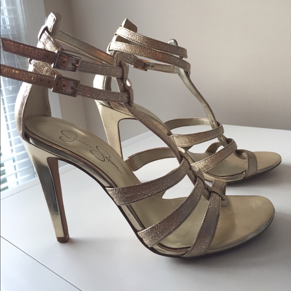 Jessica Simpson Gold Sandals. Size 7.5 - Picture 2 of 4
