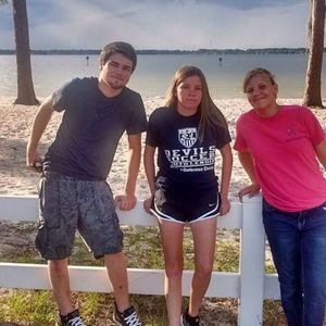 Meet your Posher, Madison