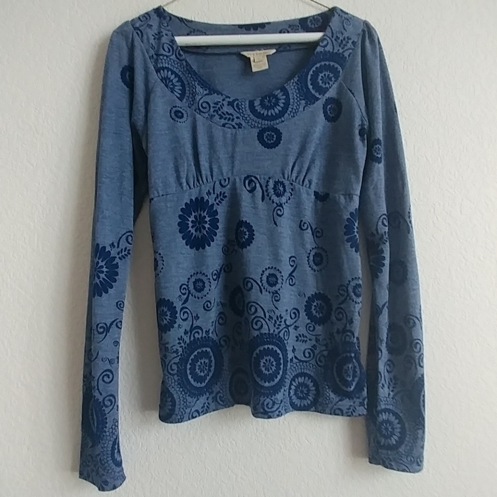 Women's longsleeve shirt