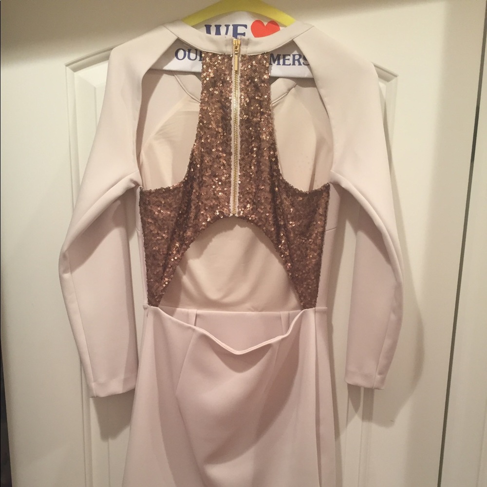White long sleeve polyester dress