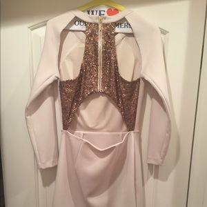 White long sleeve polyester dress