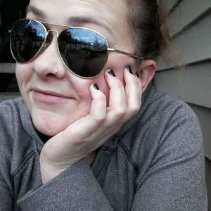 Meet your Posher, Kori