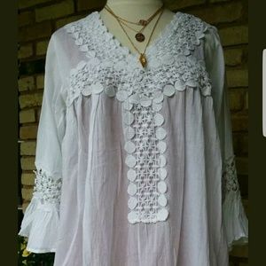 White blouse/tunic with 3/4 sleeve,  cotton