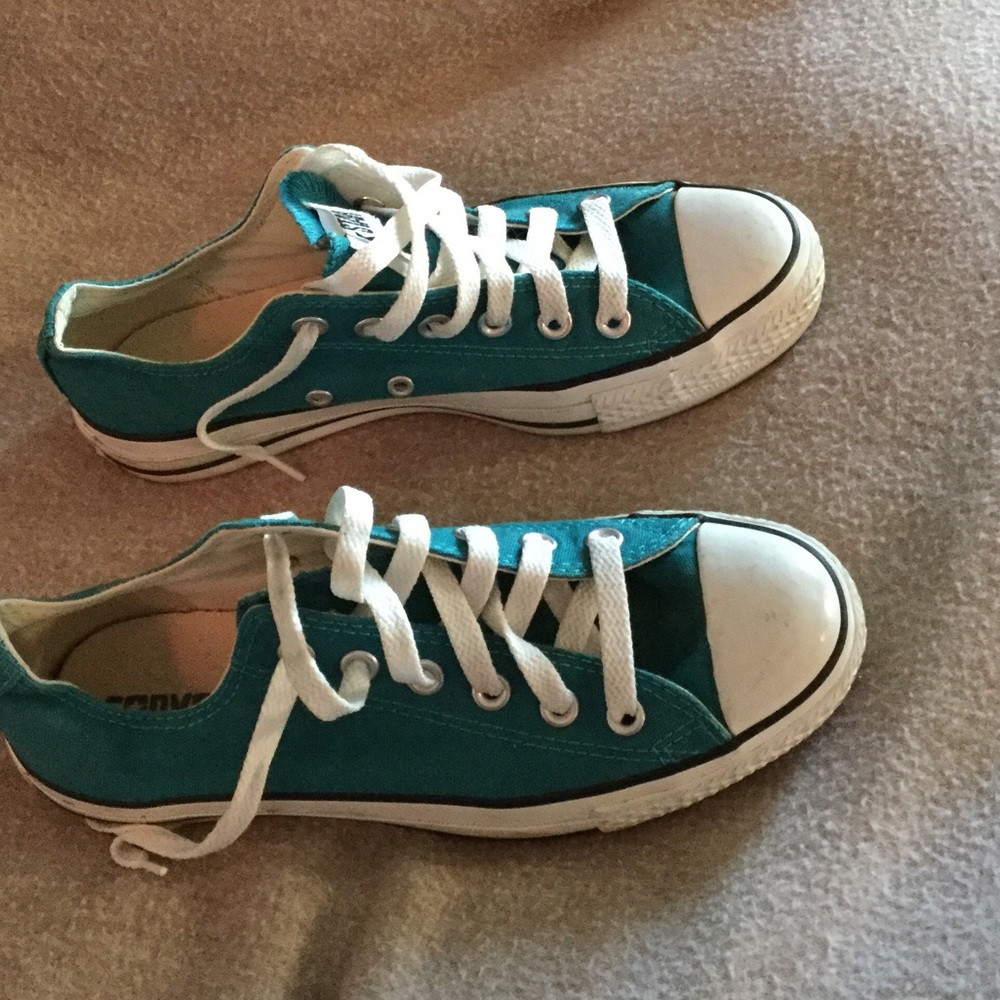 Teal converse