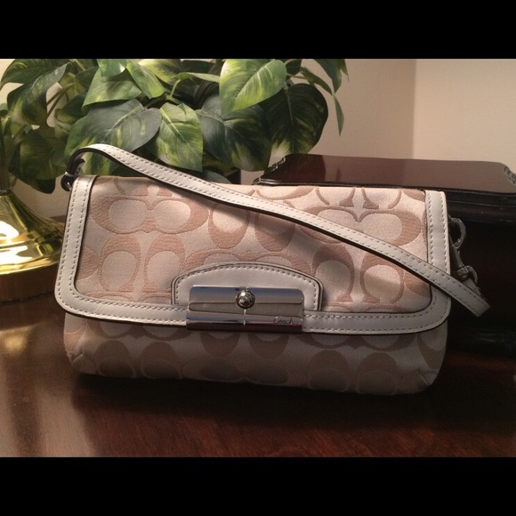 Coach Bag - Picture 1 of 1