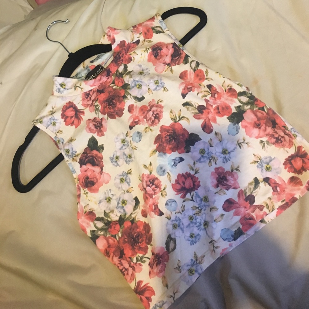 WET SEAL HIGH NECK CROP TOP