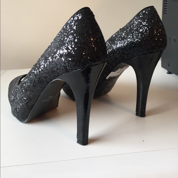 Nine West black sequin pumps - Picture 2 of 5