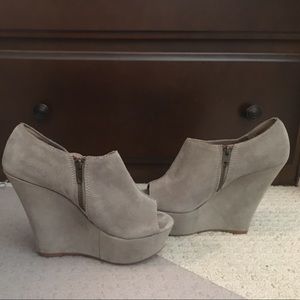 Steve Madden Suede Wedges