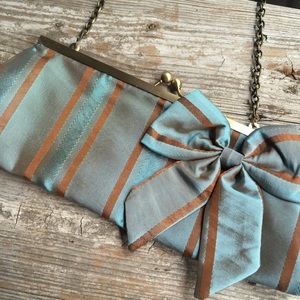 Vintage Style Bow Purse