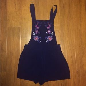 Blue floral embroidered overall shorts