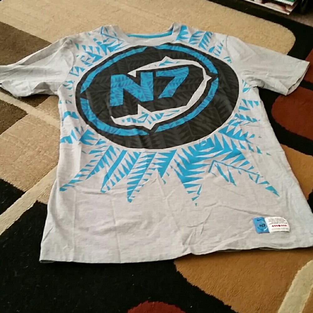 Nike N7 Project limited edition tee sz Large