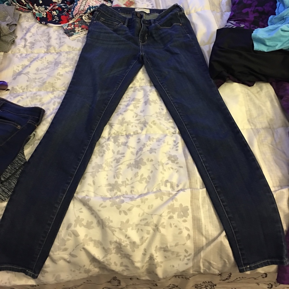 Dark wash skinny jeans