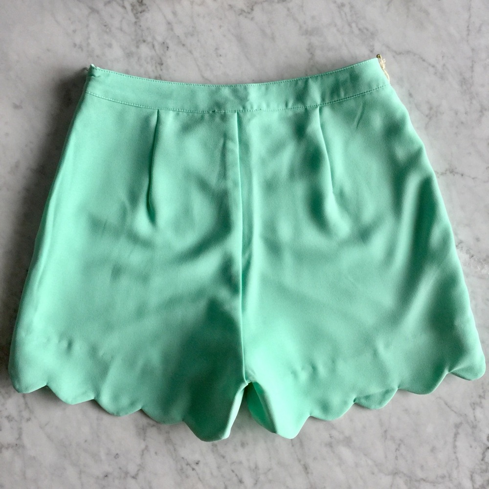 Double Zero Mint Scalloped Shorts - Picture 3 of 4