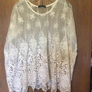 Gorgeous sheer lace Top