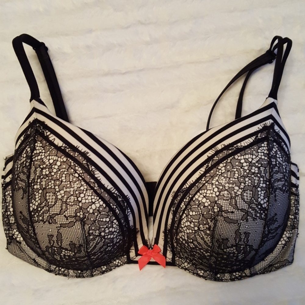 Victorias Secret Very Sexy Pushup