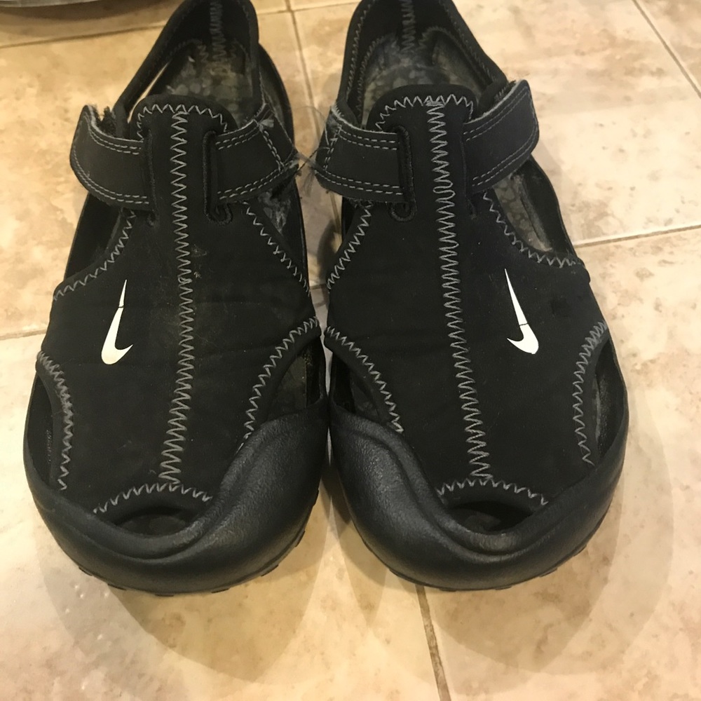 Nike sandals