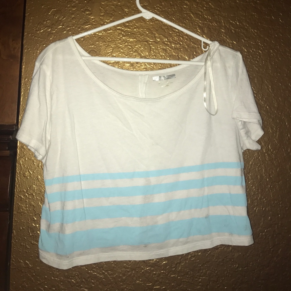 white and blue crop top