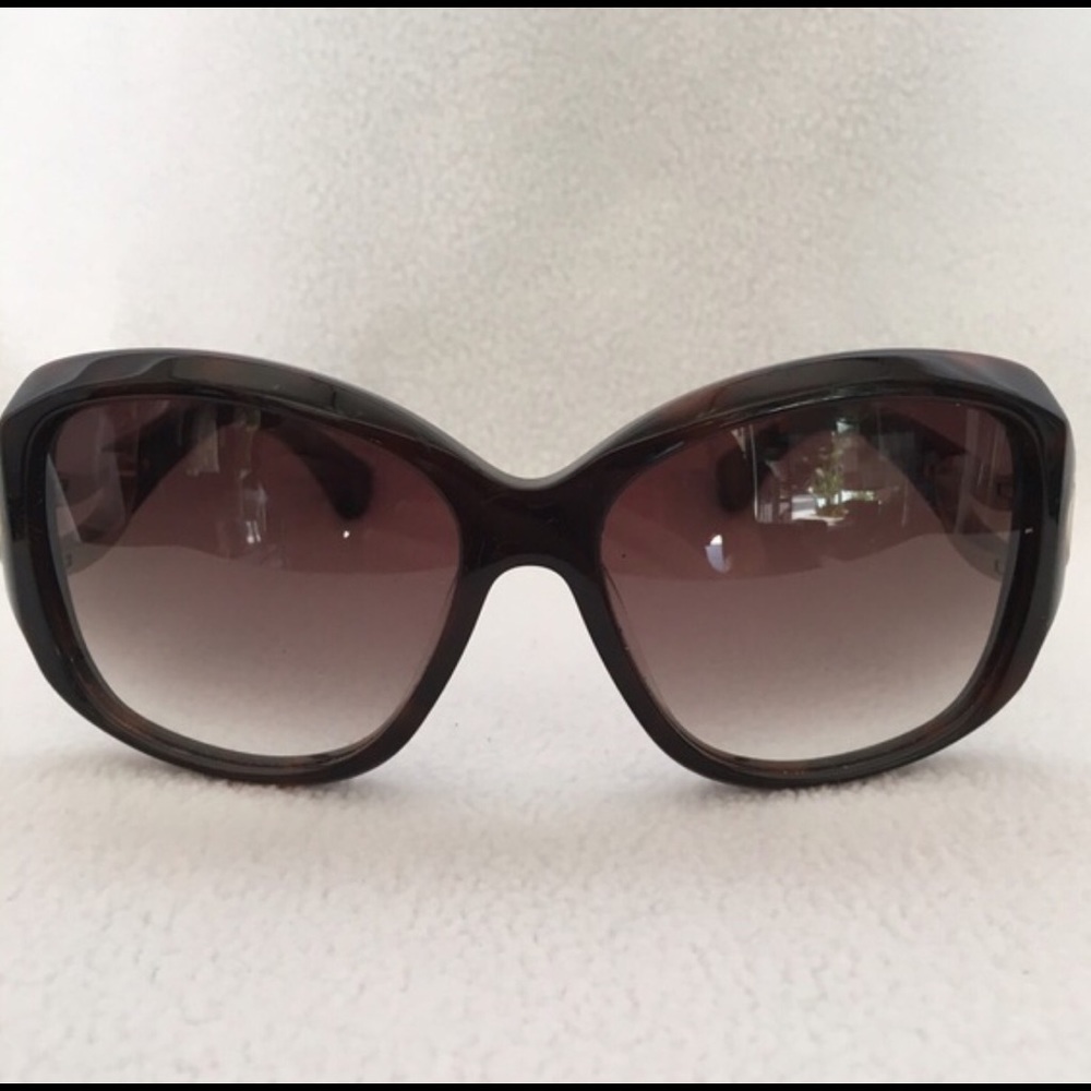 Alexander McQueen sunglasses