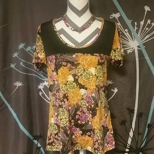 BEAUTIFUL LULAROE CLASSIC T