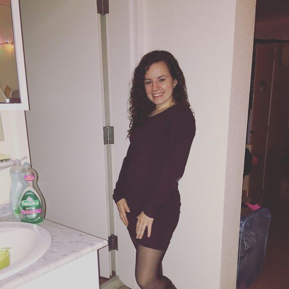 Meet your Posher, Natasha - Picture 1 of 1