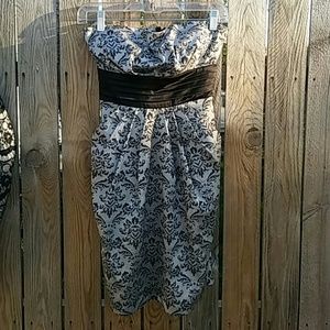 SUPER CUTE Strapless Cocktail Dress by Snap