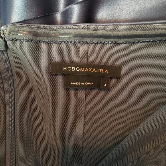 Beautiful BCBG MaxAzria Blue dress - Picture 4 of 4