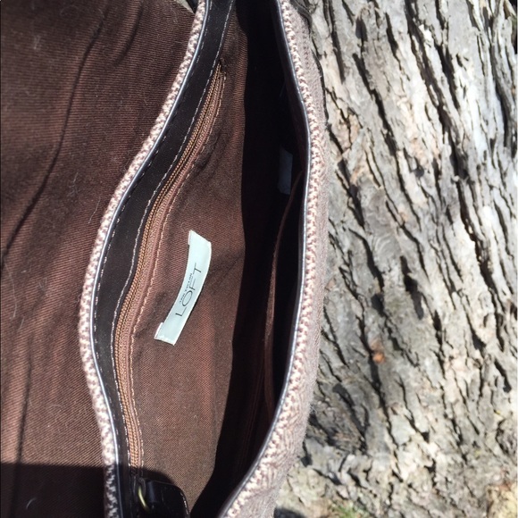 👒Ann Taylor Classy Herringbone Handbag👒 - Picture 3 of 3