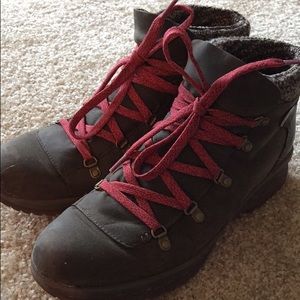 Merrell Select Grip Hiking Boots