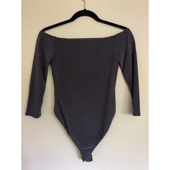 off the shoulder // bodysuit - Picture 4 of 5