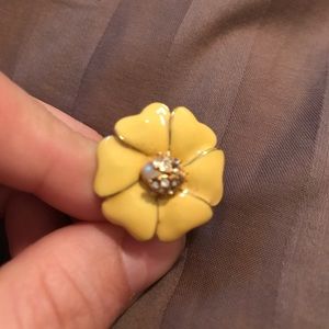 Stella and Dot flower ring yellow