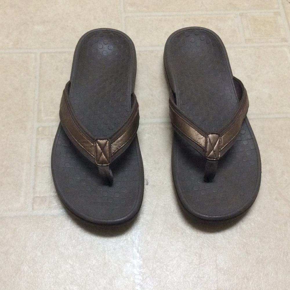 Vionic brown sandals size 8 used