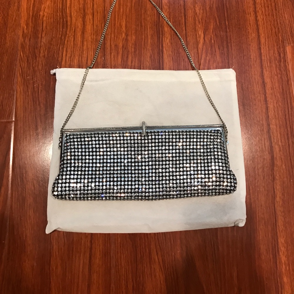 Crystal clutch/shoulder bag with chain strap