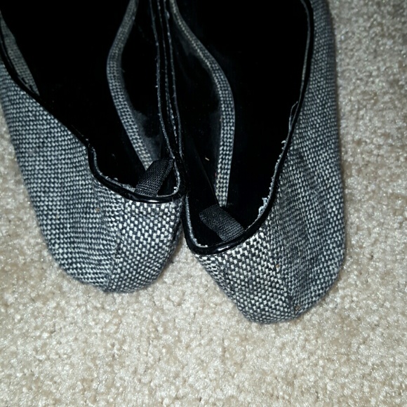 Gap flats - Picture 2 of 3