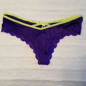 NWT Victoria's Secret Thong