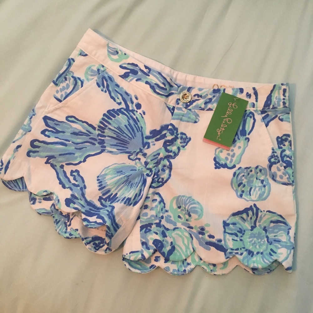 Lilly Pulitzer scalloped shorts