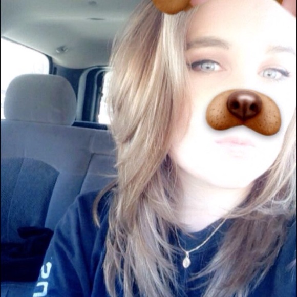 Meet your Posher, Haley - Picture 1 of 1