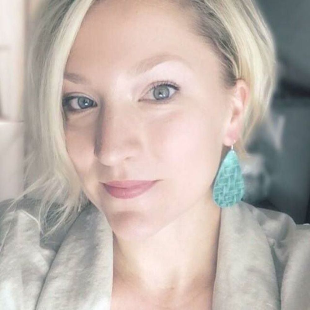 Meet your Posher, Melissa