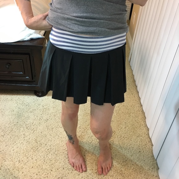like new VSX workout skirt - Picture 2 of 8