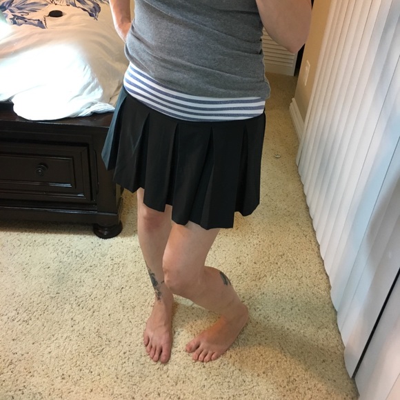 like new VSX workout skirt - Picture 4 of 8