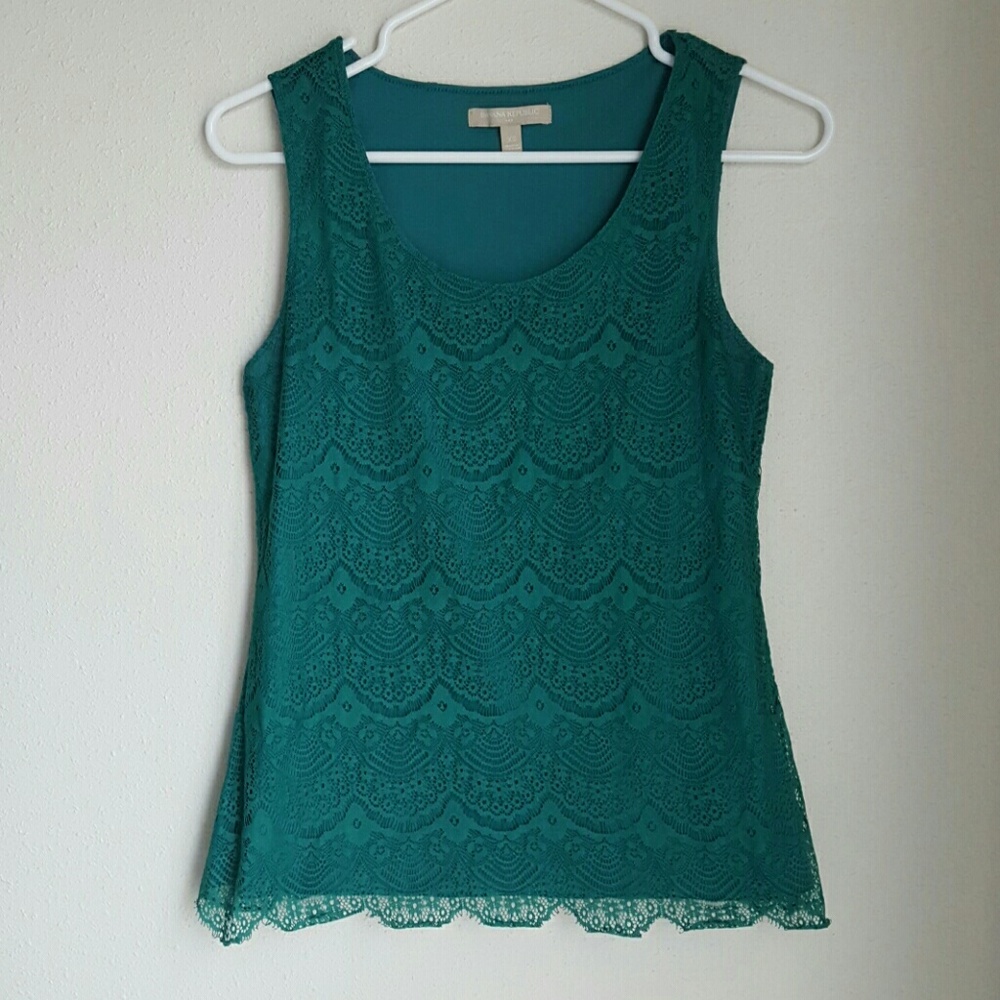 BR Emerald green lace tank